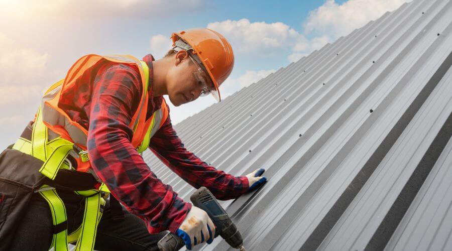 Professional gutter cleaning in Lafayette, CA